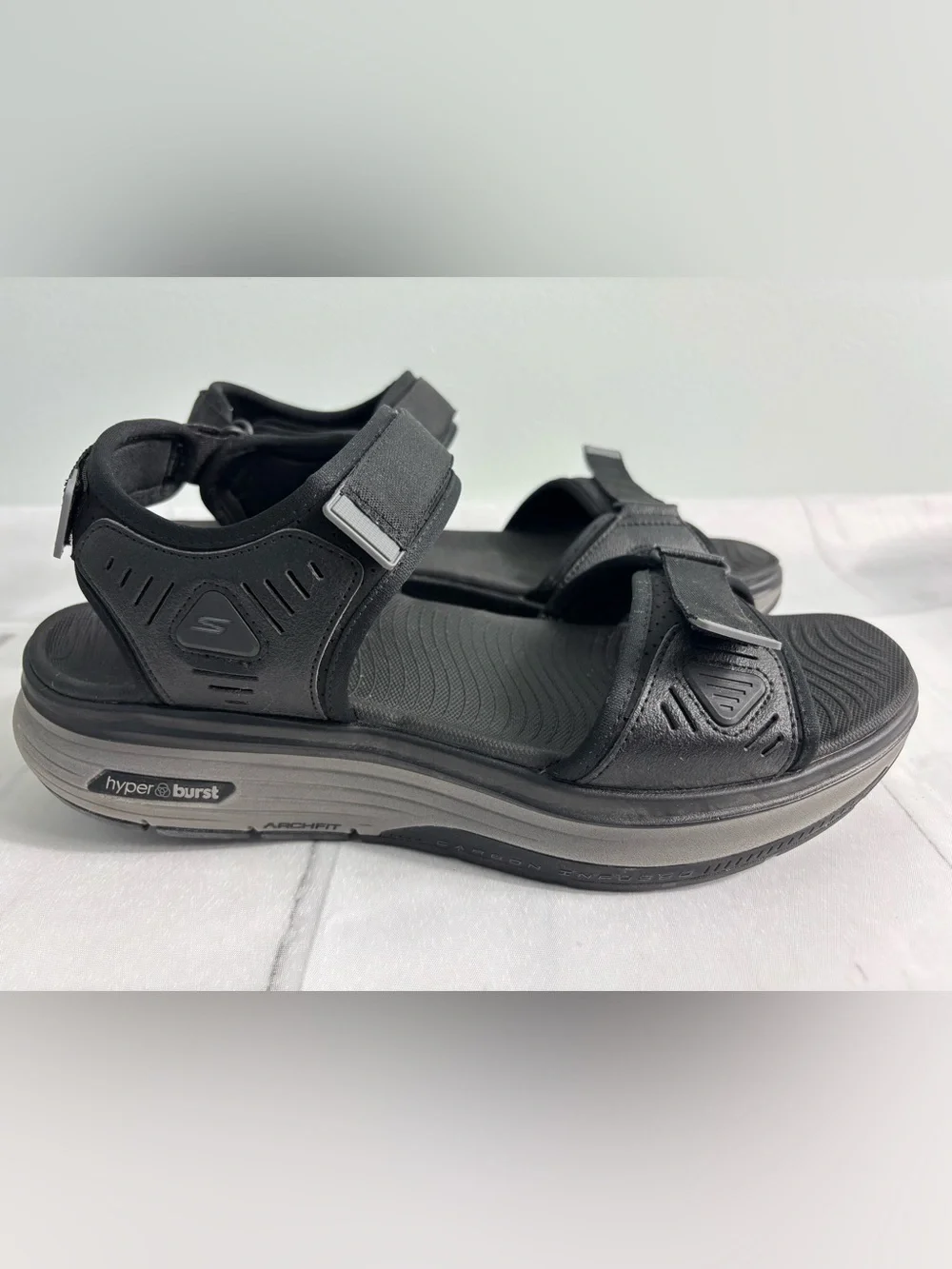 Skechers Men's Go Walk Workout Walker Hook & Loop Strap Sandals Sz 12